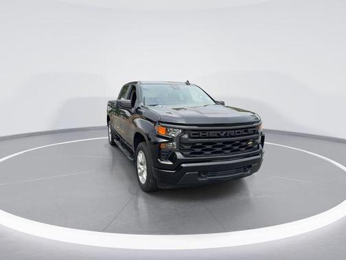 Black 2025 Chevrolet Silverado 1500 Custom