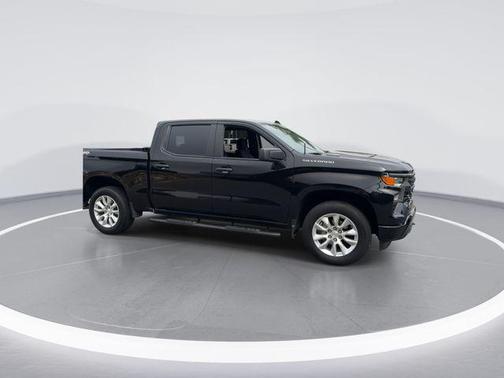 Black 2025 Chevrolet Silverado 1500 Custom