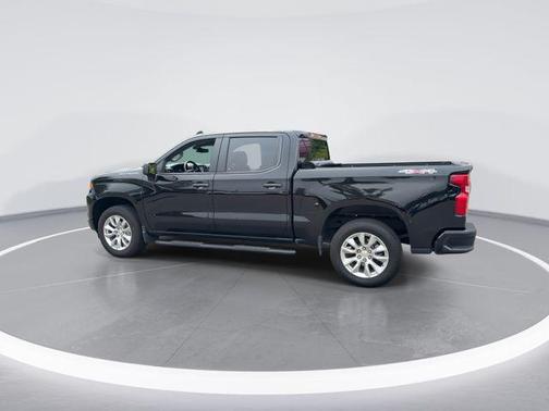 Black 2025 Chevrolet Silverado 1500 Custom