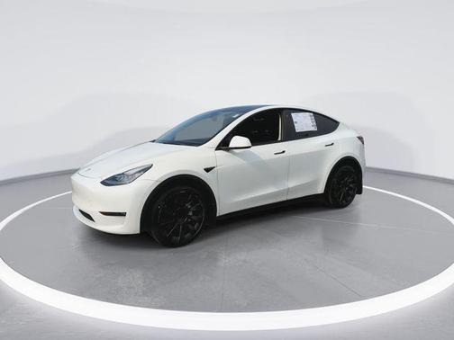 Pearl White Multi-Coat 2022 Tesla Model Y Long Range Dual Motor All-Wheel Drive