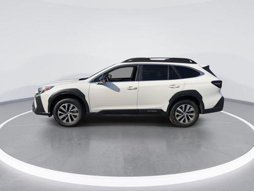 Crystal White Pearl 2025 Subaru Outback Premium