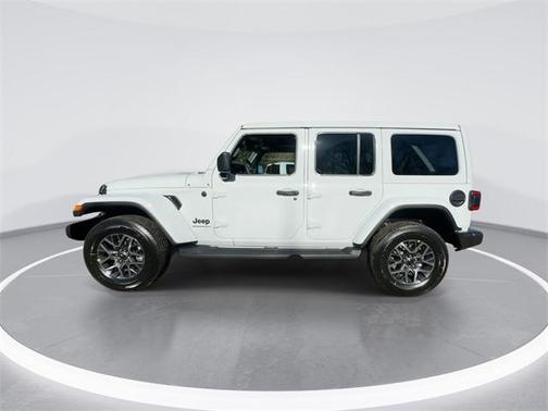 2026 Jeep Wrangler 4-Door Sahara 4x4