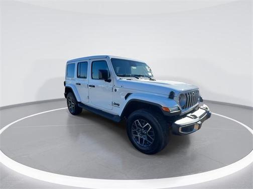 2026 Jeep Wrangler 4-Door Sahara 4x4