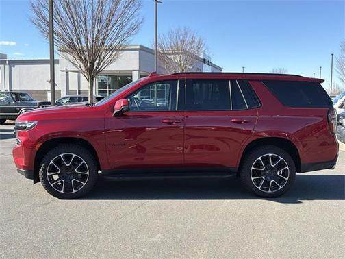2023 Chevrolet Tahoe 4WD RST