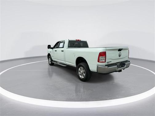 2024 RAM 2500 Big Horn Crew Cab 4x4 8' Box