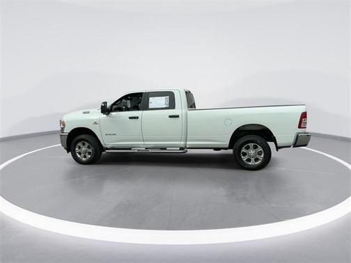 2024 RAM 2500 Big Horn Crew Cab 4x4 8' Box