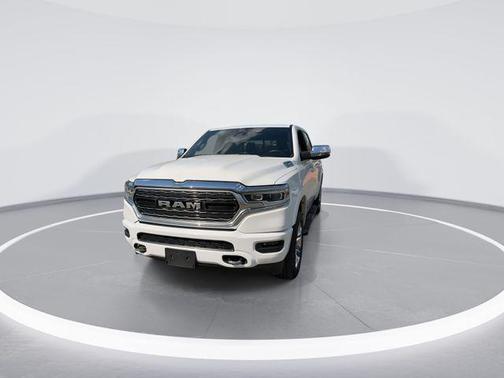 Bright White Clearcoat 2024 RAM 1500 Limited