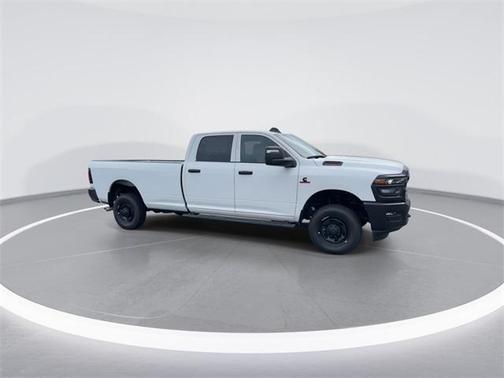 2025 RAM 2500 Tradesman Crew Cab 4x4 8' Box