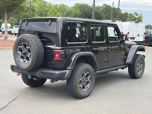 Black Clearcoat 2023 Jeep Wrangler Rubicon