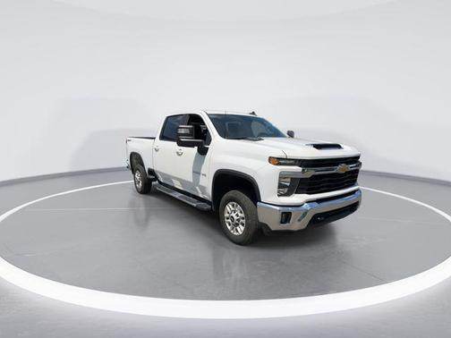 Summit White 2025 Chevrolet Silverado 2500 LT