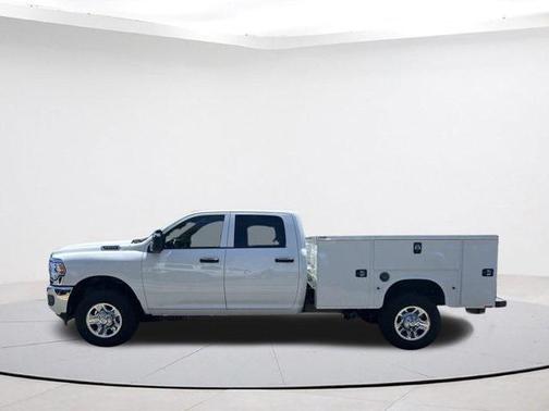 2024 RAM 2500 Tradesman Crew Cab 4x4 8' Box