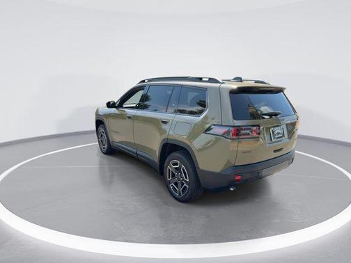 '41 2026 Jeep Cherokee Laredo