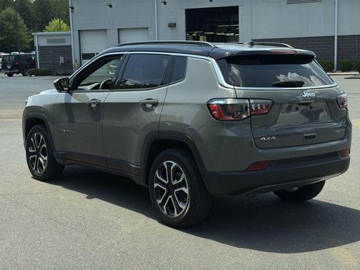 Sting-Gray Clearcoat 2024 Jeep Compass Limited