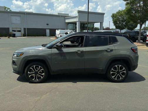 Sting-Gray Clearcoat 2024 Jeep Compass Limited