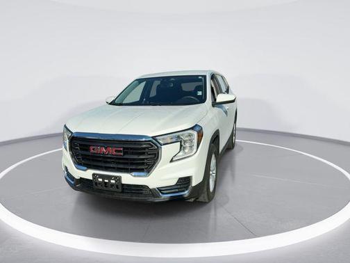 Summit White 2024 GMC Terrain SLE