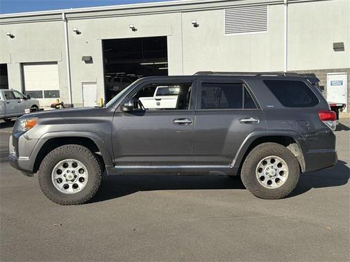 2013 Toyota 4Runner SR5
