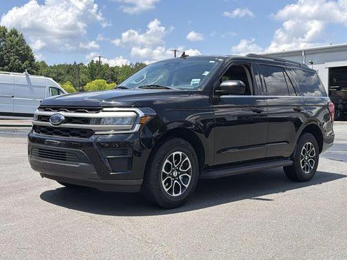 Black Metallic 2024 Ford Expedition XLT
