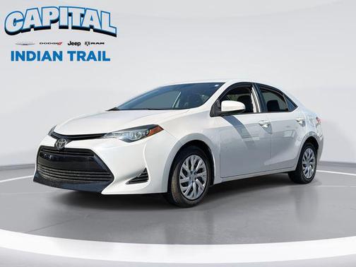 Blizzard Pearl 2019 Toyota Corolla LE