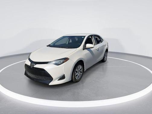 Blizzard Pearl 2019 Toyota Corolla LE