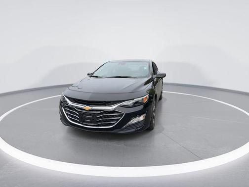 Mosaic Black Metallic 2023 Chevrolet Malibu FWD 1LT