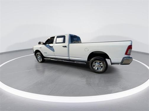 2022 RAM 2500 Tradesman Crew Cab 4x4 8' Box