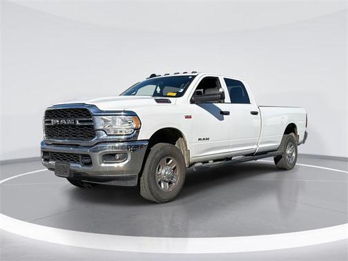 2022 RAM 2500 Tradesman Crew Cab 4x4 8' Box
