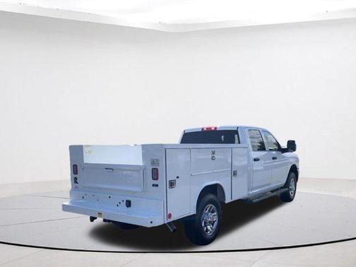 2024 RAM 2500 Tradesman Crew Cab 4x4 8' Box