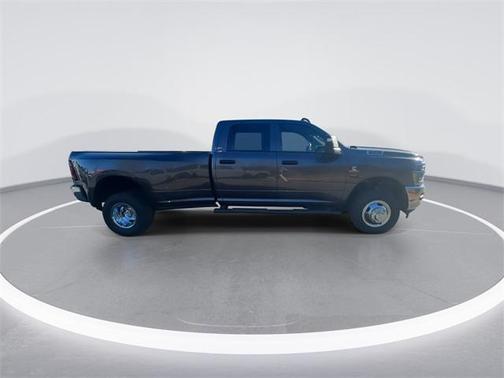 2026 RAM 3500 Tradesman Crew Cab 4x4 8' Box