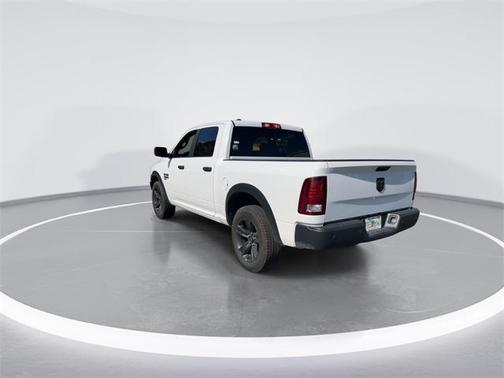 2024 RAM 1500 Classic Warlock Crew Cab 4x2 5'7' Box