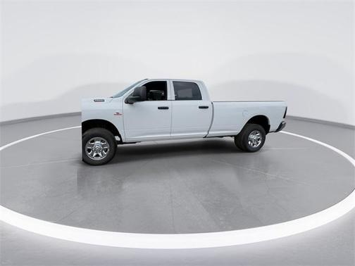 2026 RAM 2500 Tradesman Crew Cab 4x4 8' Box