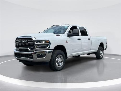 2026 RAM 2500 Tradesman Crew Cab 4x4 8' Box