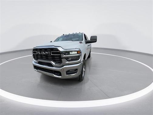 2026 RAM 2500 Tradesman Crew Cab 4x4 8' Box