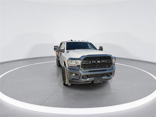 2024 RAM 2500 Tradesman Crew Cab 4x4 8' Box