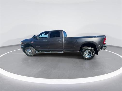 2022 RAM 3500 Tradesman Crew Cab 4x4 8' Box