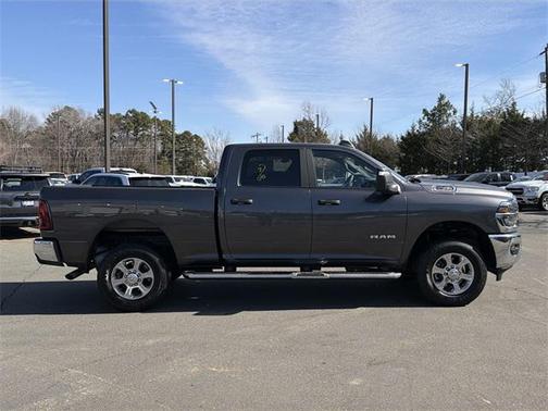 2025 RAM 2500 Big Horn Crew Cab 4x4 6'4' Box
