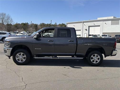 2025 RAM 2500 Big Horn Crew Cab 4x4 6'4' Box
