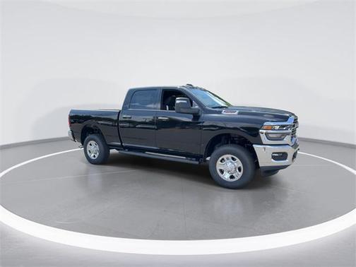 2025 RAM 2500 Tradesman Crew Cab 4x4 6'4' Box