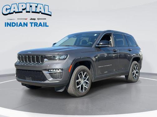 Baltic Gray Metallic Clearcoat 2023 Jeep Grand Cherokee Limited