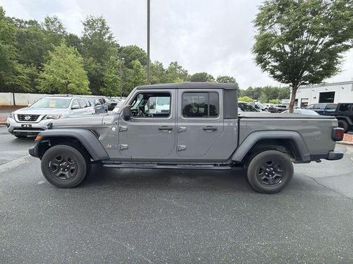 Sting-Gray Clearcoat 2020 Jeep Gladiator Sport