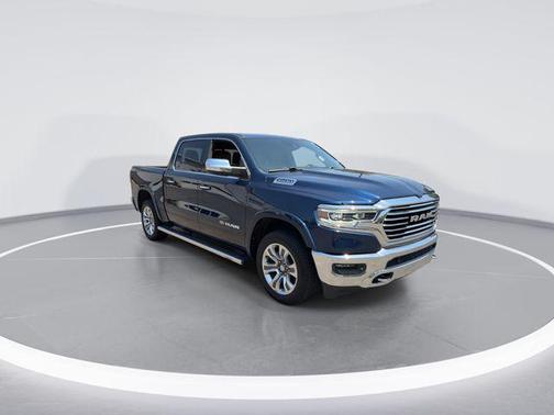 Patriot Blue Pearlcoat 2022 RAM 1500 Longhorn