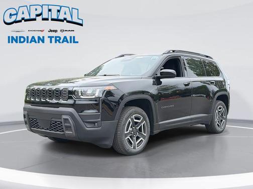 Diamond Black Crystal Pearlcoat 2026 Jeep Cherokee Laredo 4x4