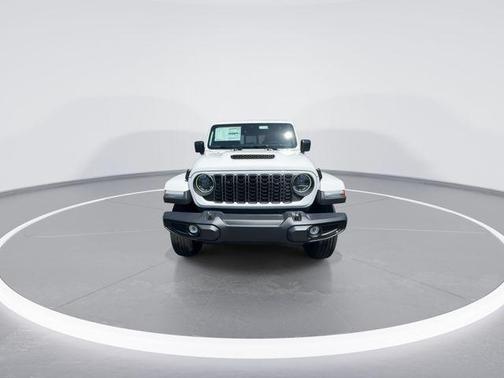 Bright White Clearcoat 2026 Jeep Gladiator Sport S