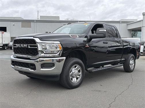 2023 RAM 2500 Tradesman Crew Cab 4x4 6'4' Box