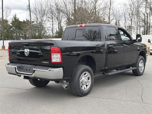 2023 RAM 2500 Tradesman Crew Cab 4x4 6'4' Box