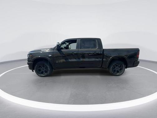 Diamond Black Crystal Pearlcoat 2026 RAM 1500 Big Horn/Lone Star