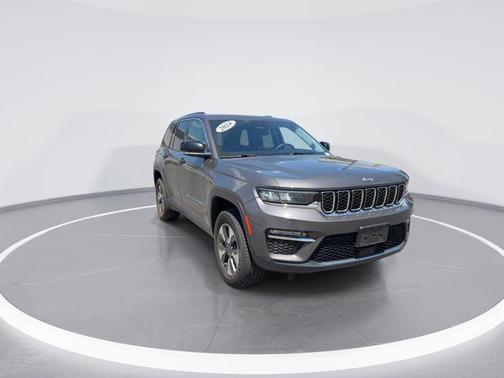 Baltic Gray Metallic Clearcoat 2024 Jeep Grand Cherokee 4xe Base