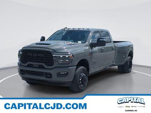 Ceramic Gray Clearcoat 2026 RAM 3500 Laramie Crew Cab 4x4 8' Box
