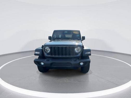 Granite Crystal Metallic Clearcoat 2027 Jeep Wrangler Sport
