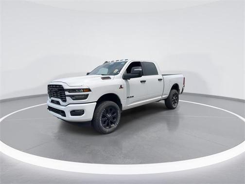 2025 RAM 2500 Big Horn Crew Cab 4x4 6'4' Box