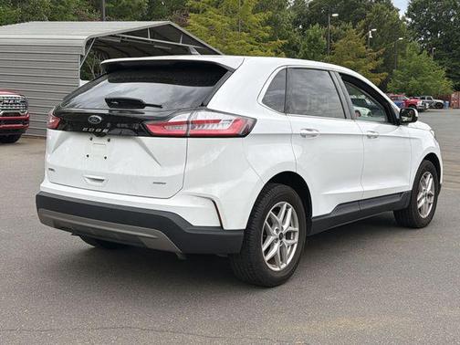 Oxford White 2024 Ford Edge SEL